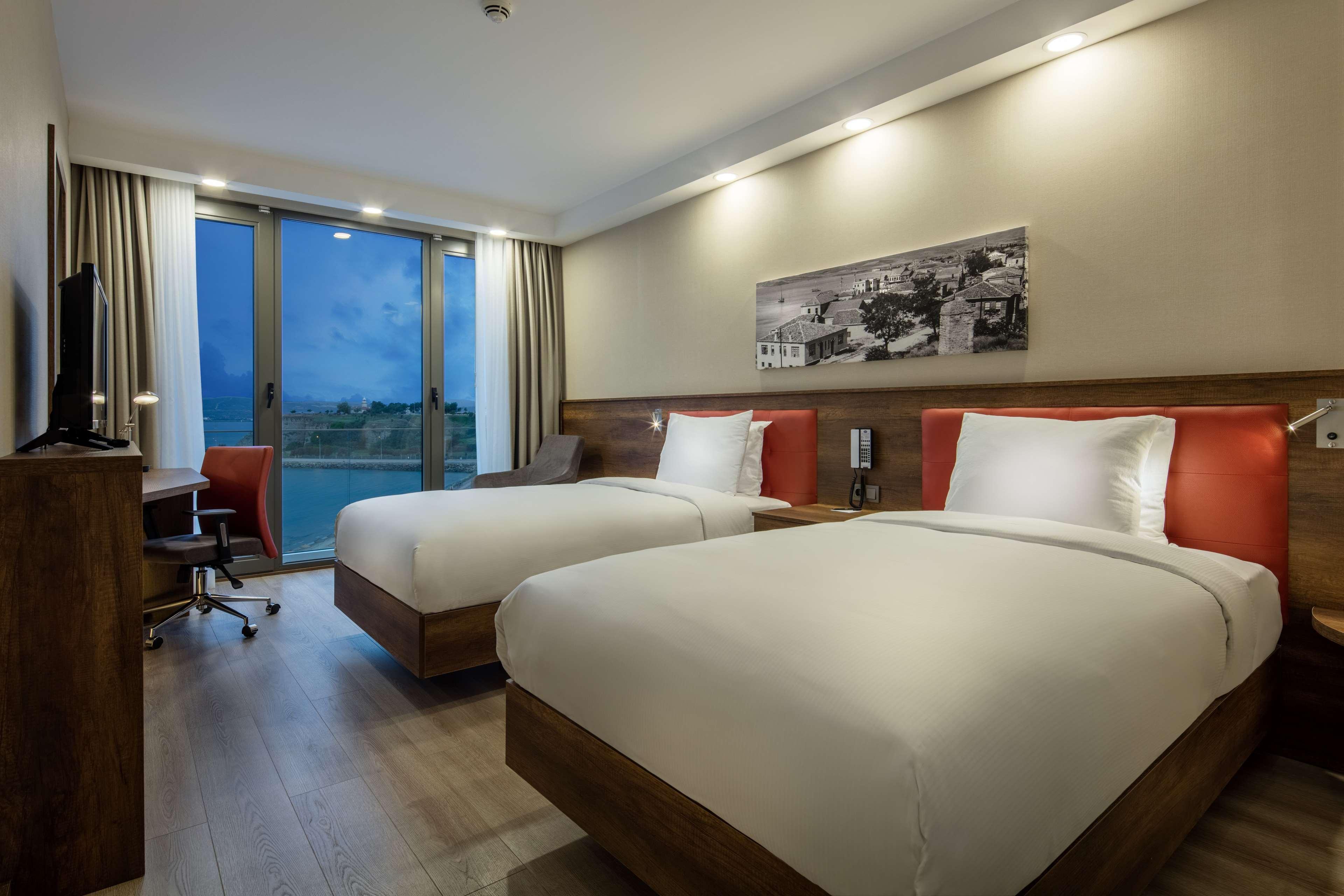 Hampton By Hilton Canakkale Gelibolu Ngoại thất bức ảnh